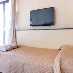 Bed & Breakfast Mary's House Aeroporto di Catania Fontana Rossa